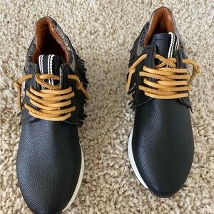 ShuShop Black and Tan  Pepa Fringe Women's Sneakers Sz 6